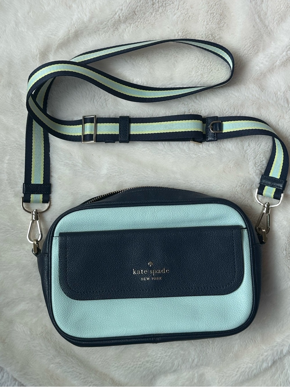 Kate Spade crossbody purse